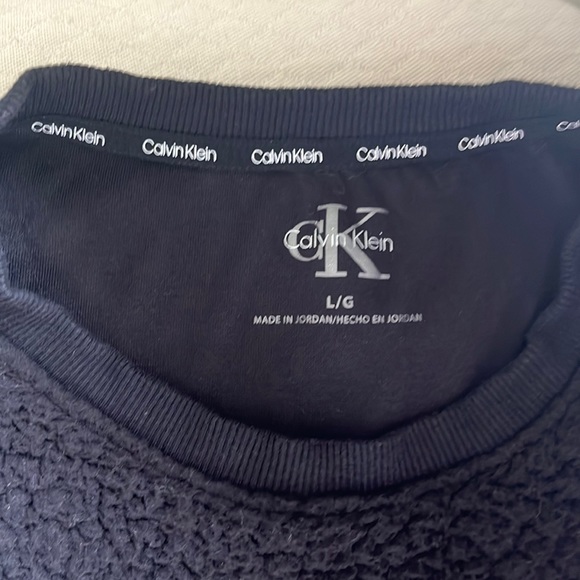 Black. Calvin Klein Sherpa - Picture 2 of 3